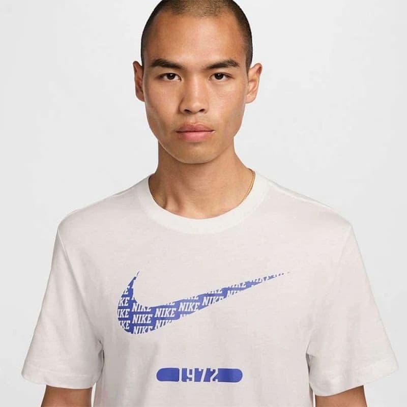 Pánske tričko s krátkym rukávom NIKE M NSW TEE 6 MO SWOOSH-121 SUMMIT WHITE 3