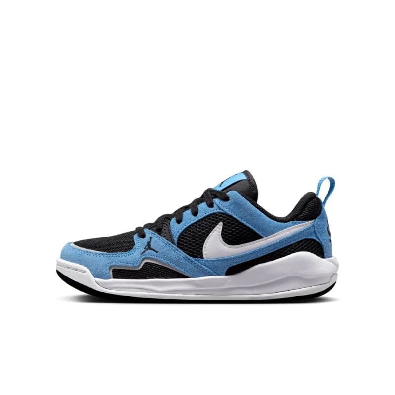 Chlapčenská rekreačná obuv NIKE Jordan CMFT Era Jr black white university blue varsity red 2