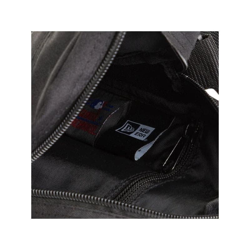 Malá taška cez rameno NEW ERA MLB Side bag NEYYAN - BLKWHI 4