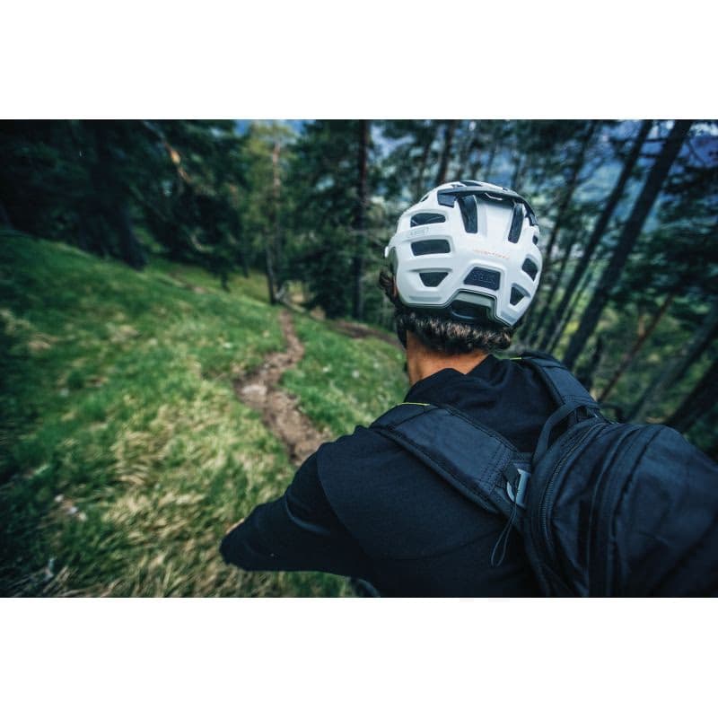 Cyklistická prilba ABUS Moventor 2.0 velvet black L 6