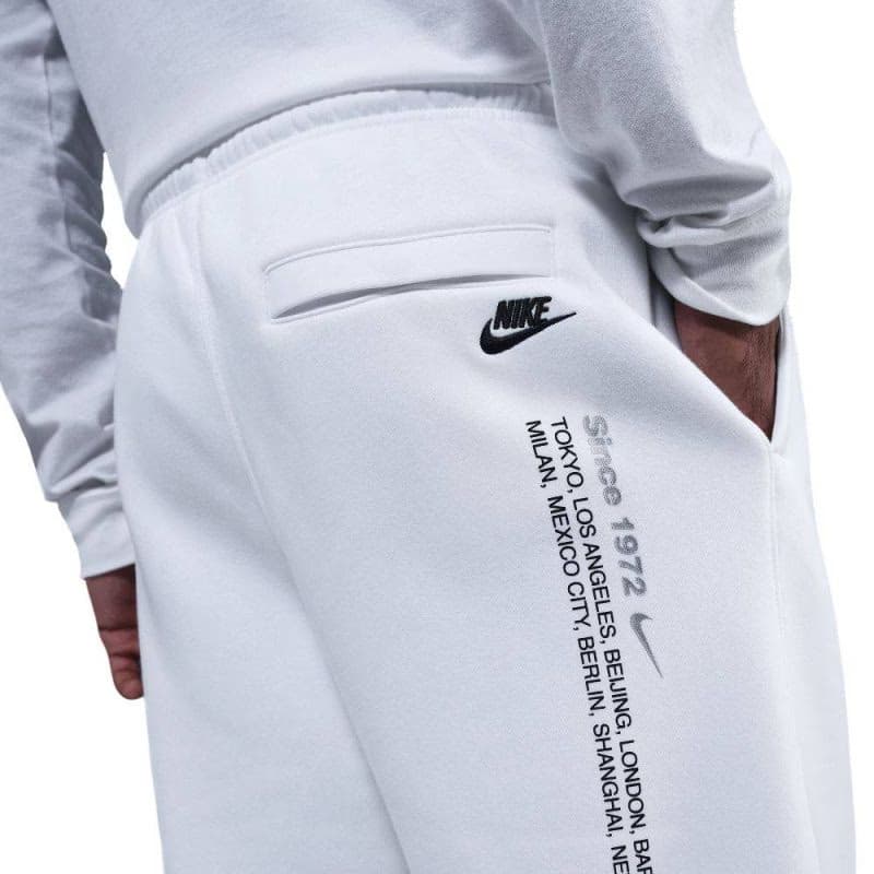 Pánske tepláky NIKE M NK CLUB BNGEE PNT SWSH SPRT WHITE METALLIC SILVER 5