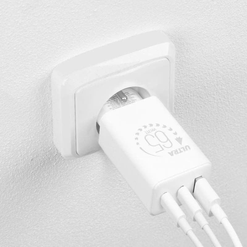 OBAL:ME GaN Cestovná Nabíjačka USB-A + 2xUSB-C 65W White 4