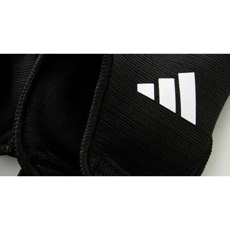 Futbalový chránič ADIDAS TIRO SG MTC BLACK GOLDMT WHITE 6