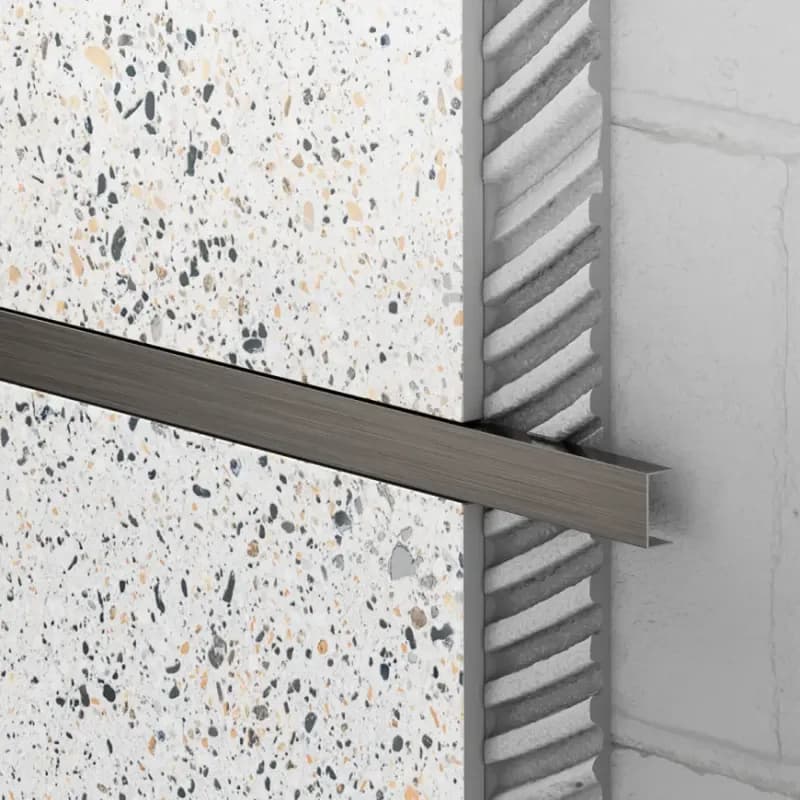 Ukončovací profil U 2 x 270 gunmetal mat sivý 1