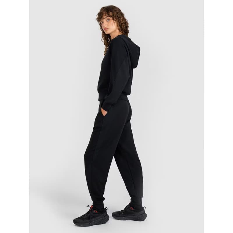 Dámske tepláky 4F TROUSERS CAS F1180-WAW25TTROF1180-21S-BLACK 4