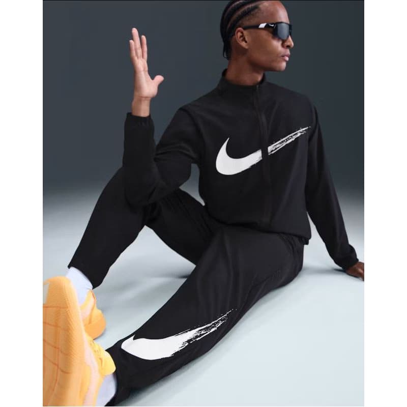 Pánske tepláky NIKE M NK DF FORM PANT ALT GFX BLACK WHITE 4