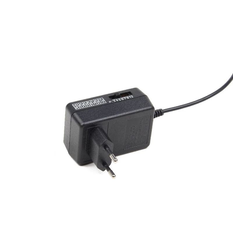 GEMBIRD Univerzálny AC-DC adaptér EG-MC-008, 12W, 7 konektorov 3