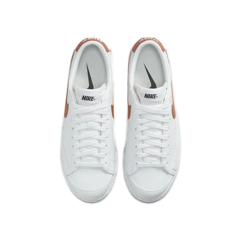 Dámska vychádzková obuv NIKE Blazer Low Platform white black sail metallic copper 4
