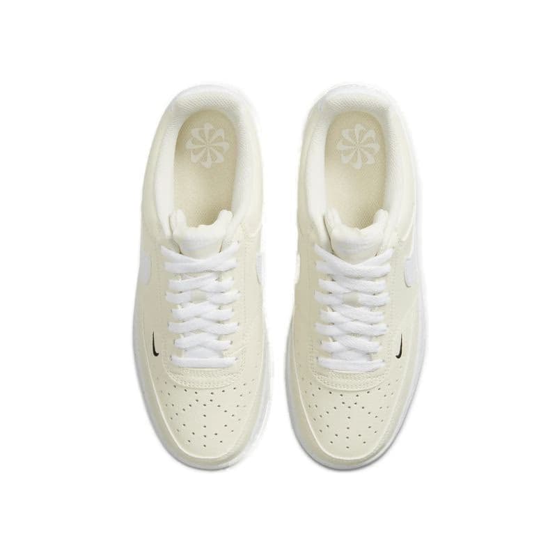 Dámska vychádzková obuv NIKE Court Vision Low Next Nature white pale ivory black 4