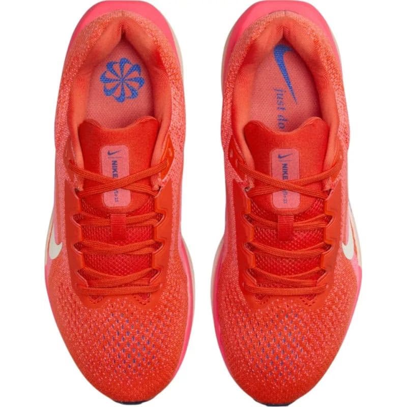 Dámska bežecká obuv NIKE Air Winflo 11 W picante red pale ivory huper pink 3