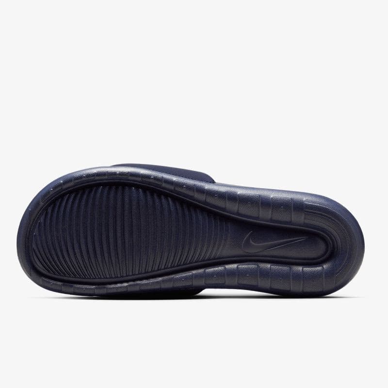 Pánske šlapky (plážová obuv) NIKE Victori One SE M obsidian dark grey summit white 6