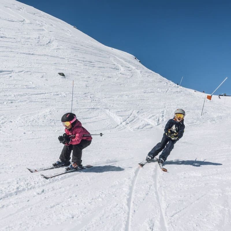 Juniorská lyžiarska prilba BOLLE Atmos Youth-White Blue Matte 3