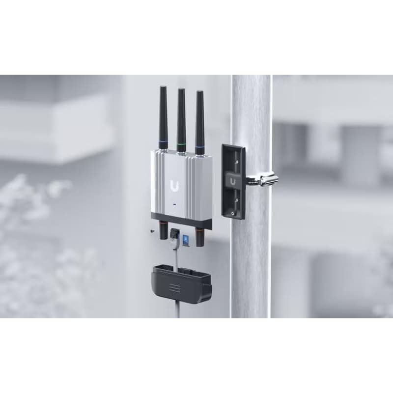 UBNT UMR - Industrial Mobile Router 2