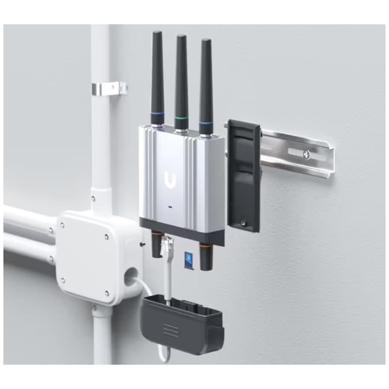 UBNT UMR - Industrial Mobile Router 4