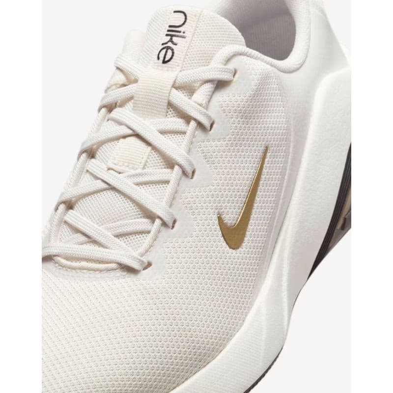 Dámska športová obuv (tréningová) NIKE Bella 7 W phantom metallic gold black sail 6