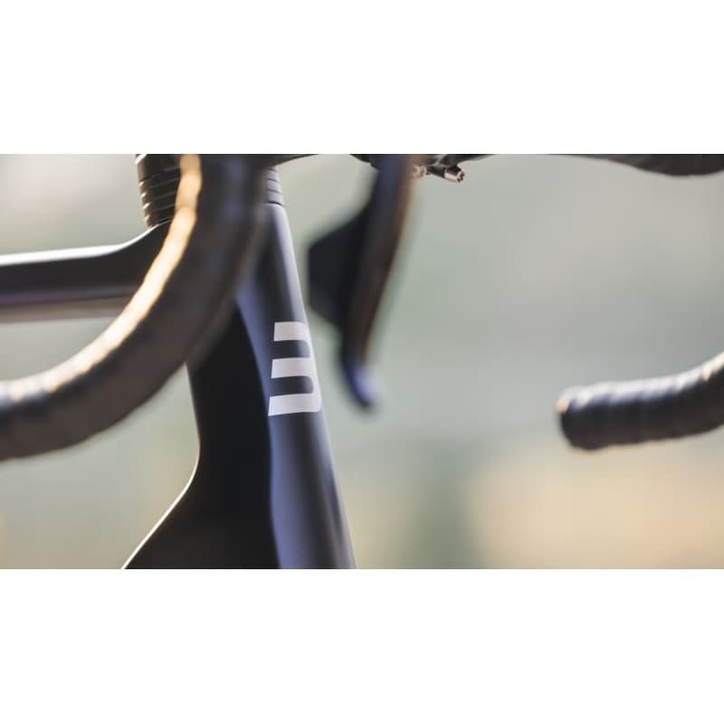 Cestný bicykel BASSO Astra disc, camaleont, Shimano Ultegra Di2, Microtech MrLite 3