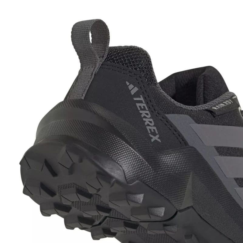 Juniorská nízka turistická obuv ADIDAS Terrex AX4 R.Rdy Jr core black grey four grey six 6