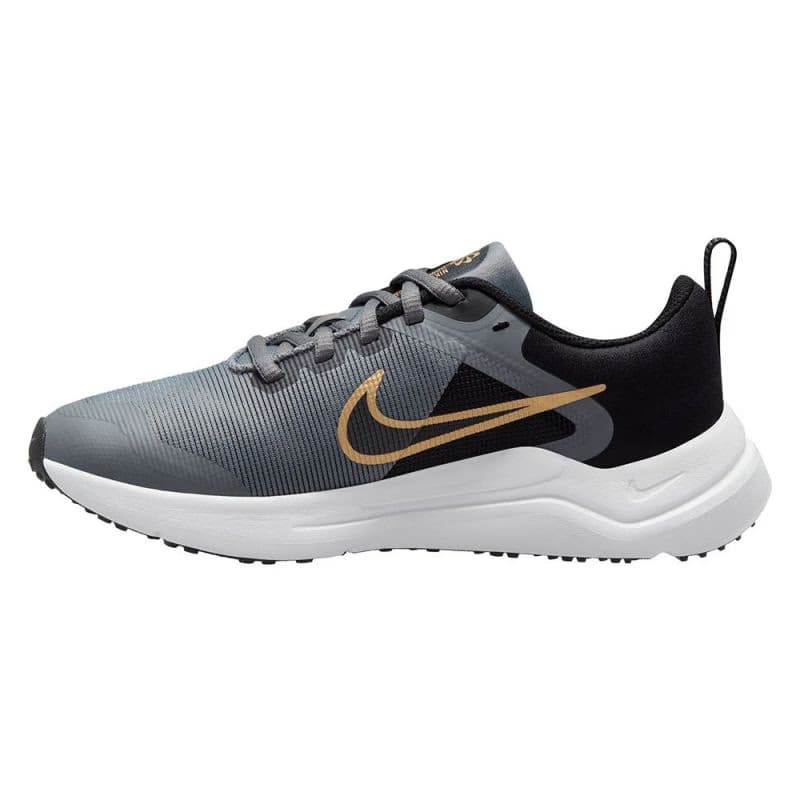 Juniorská športová obuv (tréningová) NIKE Downshifter 12 cool grey metallic gold black white 2