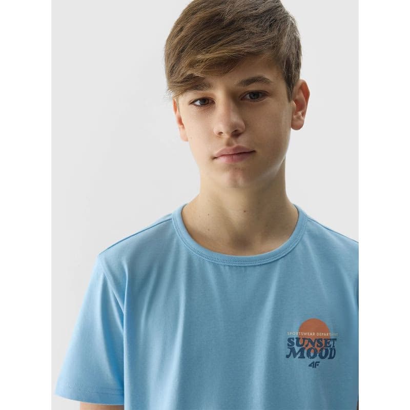 Chlapčenské tričko s krátkym rukávom 4F JUNIOR TSHIRT-4FJWSS24TTSHM1136-34S-LIGHT BLUE 4