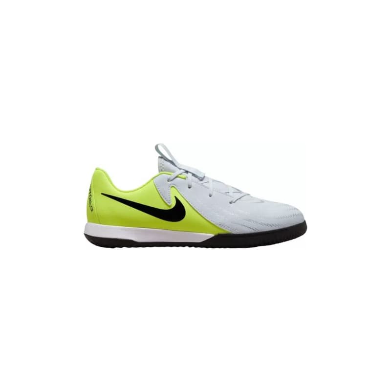 Chlapčenské futbalové kopačky halové NIKE Phantom GX 2 Academy Jr IC metallic silver volt black