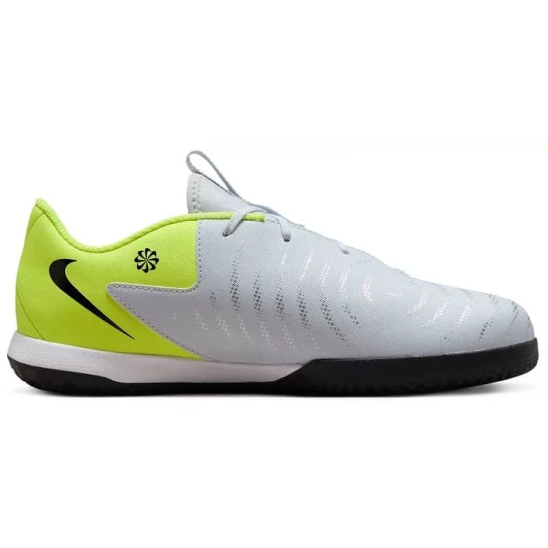 Chlapčenské futbalové kopačky halové NIKE Phantom GX 2 Academy Jr IC metallic silver volt black 2