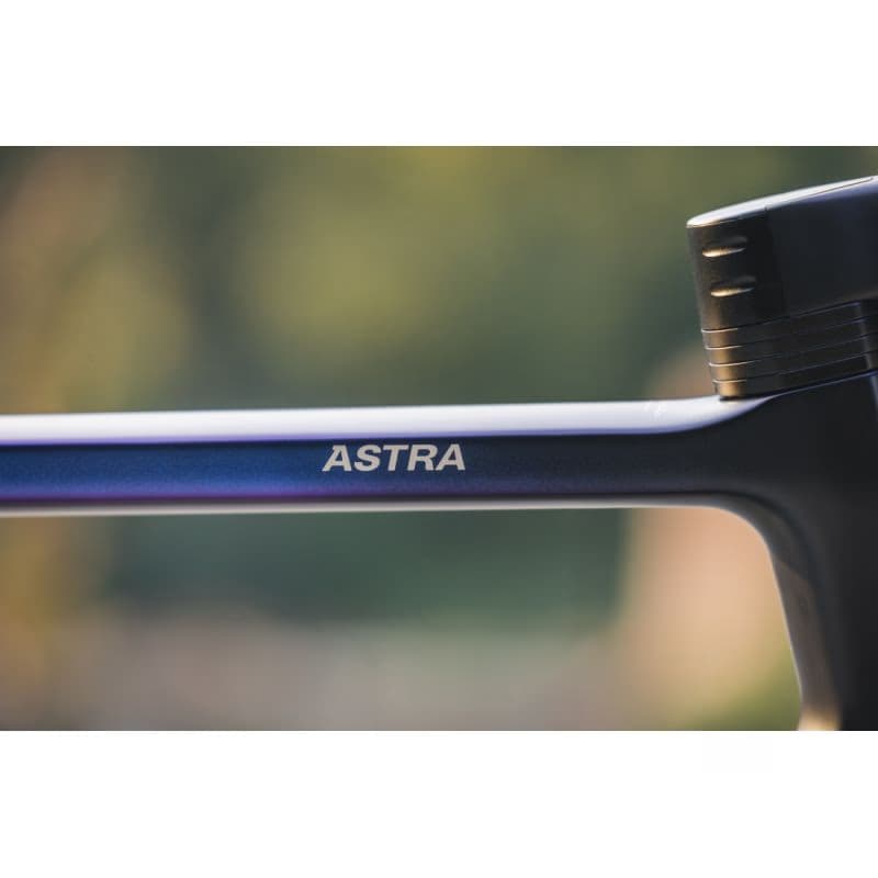 Cestný bicykel BASSO Astra disc, camaleont, Sram Rival eTap AXS, Microtech RE38 5