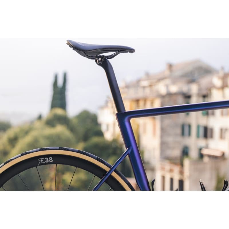 Cestný bicykel BASSO Astra disc, camaleont, Sram Rival eTap AXS, Microtech RE38 6