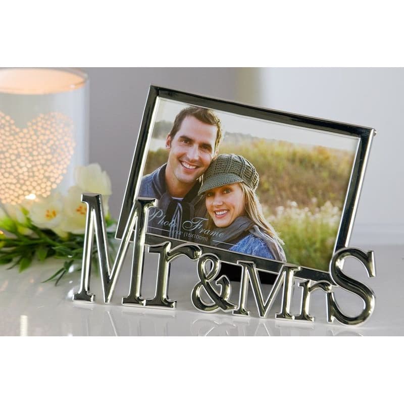 Kovový fotorámik s nápisom "Mr&Mrs" 1