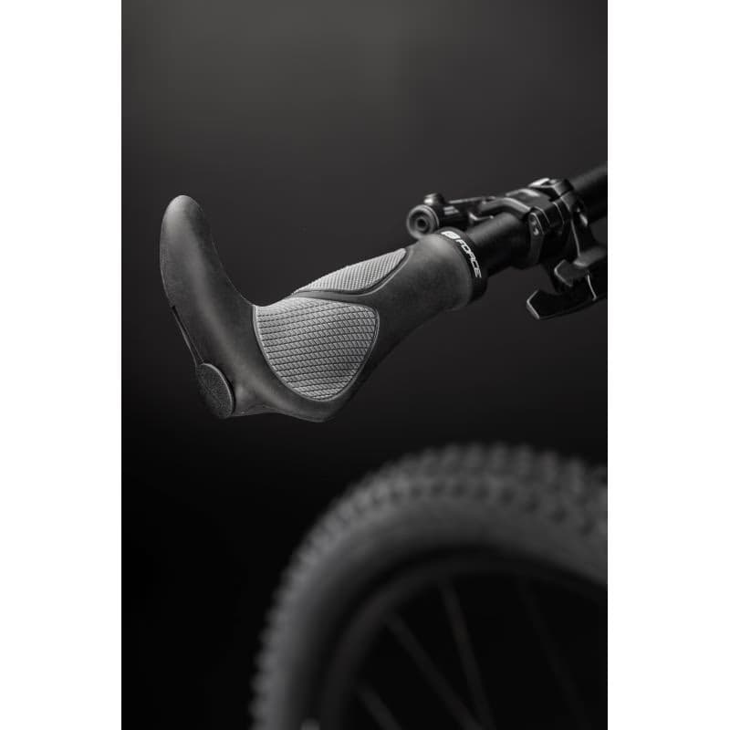 Rohy (bulhorny) na bicykel FORCE F GEL bullhorn 102mm, black-grey 6