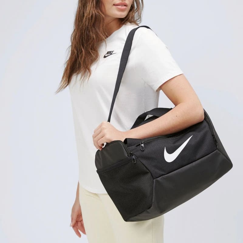 Taška NIKE NK Brasilia 9.5 ES black black white 6