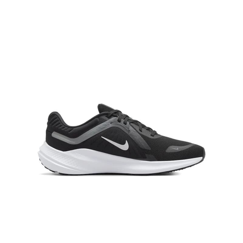 Pánska bežecká obuv NIKE Quest 5 black smoke grey dark smoke grey white 3