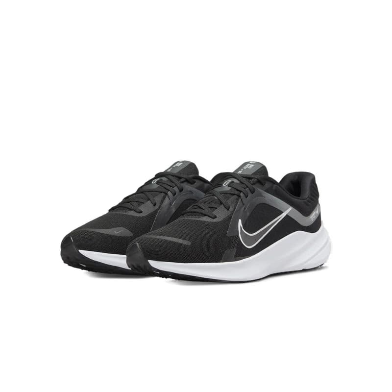 Pánska bežecká obuv NIKE Quest 5 black smoke grey dark smoke grey white 4