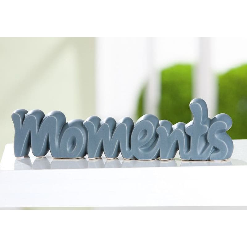 Modrá keramika s nápisom "Moments" 1