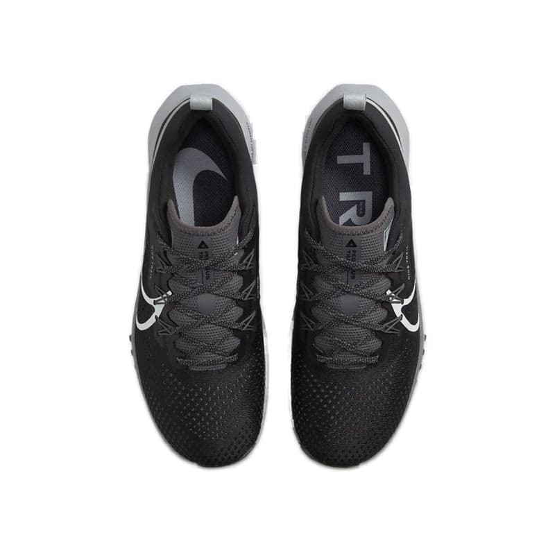 Pánska bežecká trailová obuv NIKE React Pegasus Trail 4 black dark grey wolf grey aura 4