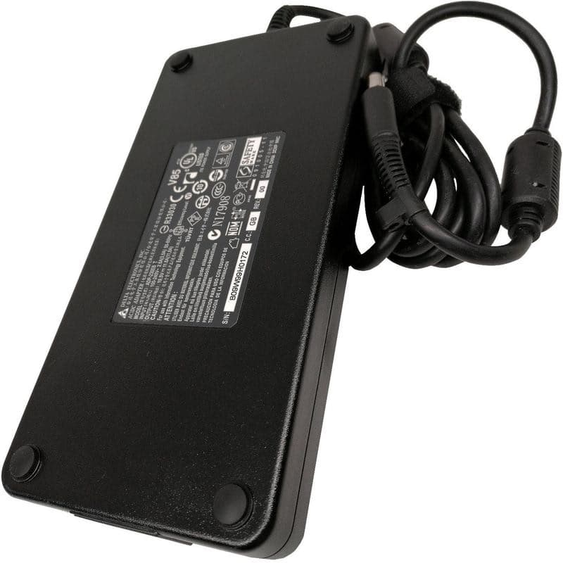 Napájací adaptér MSI 230W 19,5V (vr.sieť.šnúry) GL6