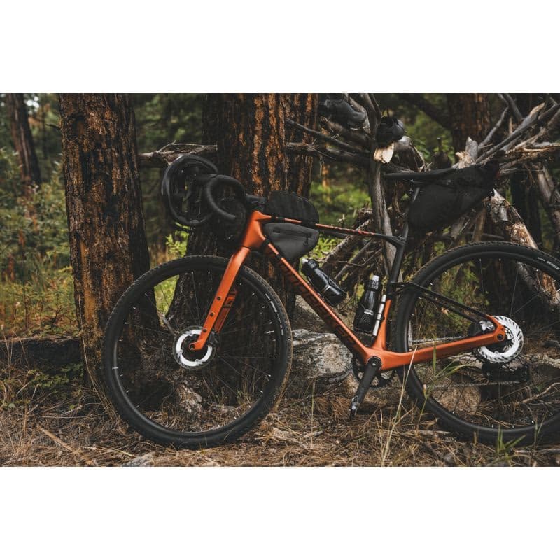 Gravel bicykel MONDRAKER Arid Carbon, earth red black flame red 6