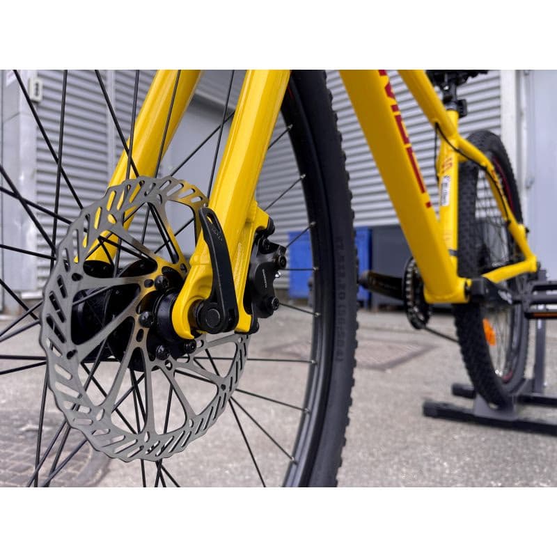 Juniorský horský bicykel AMULET 27,5 Tomcat 1.9 SH, lemon chrome red 6