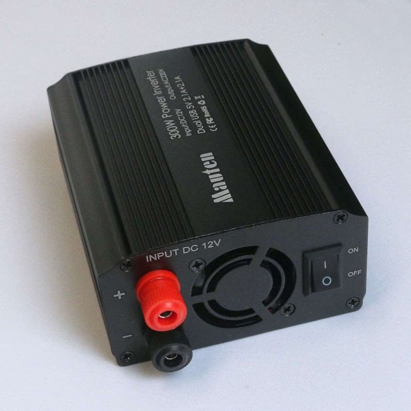 EUROCASE menič napätia DC/AC 12V/230V, 300W, USB 2