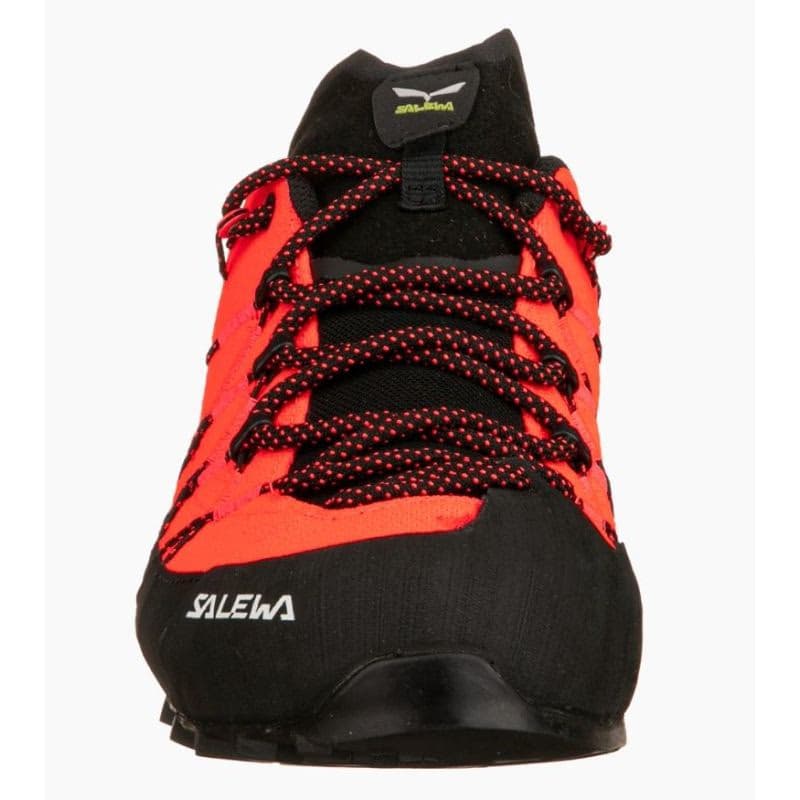 Dámska nízka turistická obuv SALEWA Wildfire 2 W fluo coral black 3