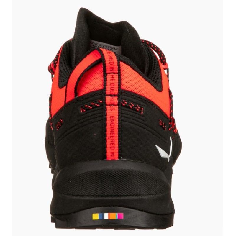 Dámska nízka turistická obuv SALEWA Wildfire 2 W fluo coral black 5