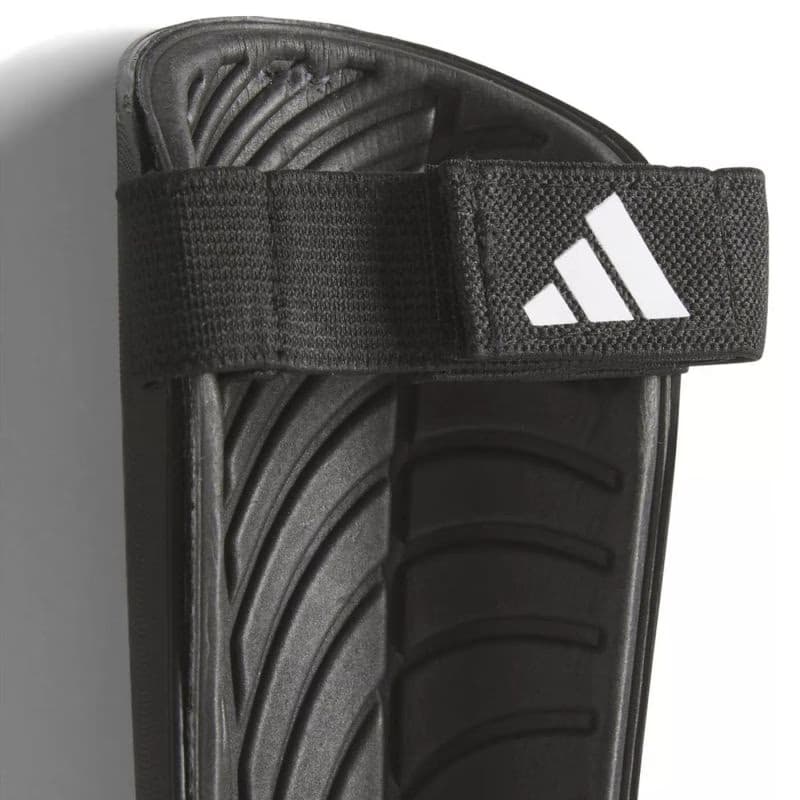 Futbalový chránič ADIDAS TIRO SG TRN BLACK GOLDMT WHITE 4