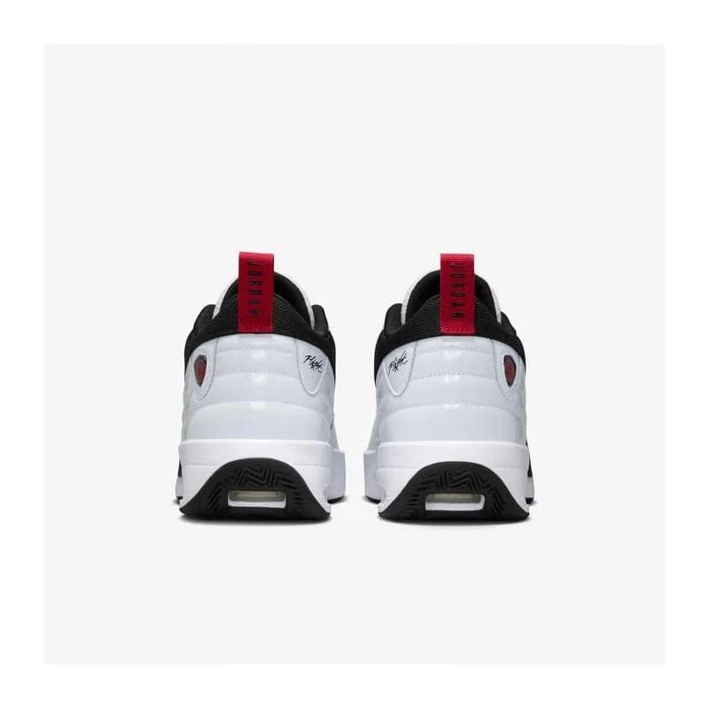 Pánska vychádzková obuv NIKE Jordan Max Aura 6 M white black gym red 5
