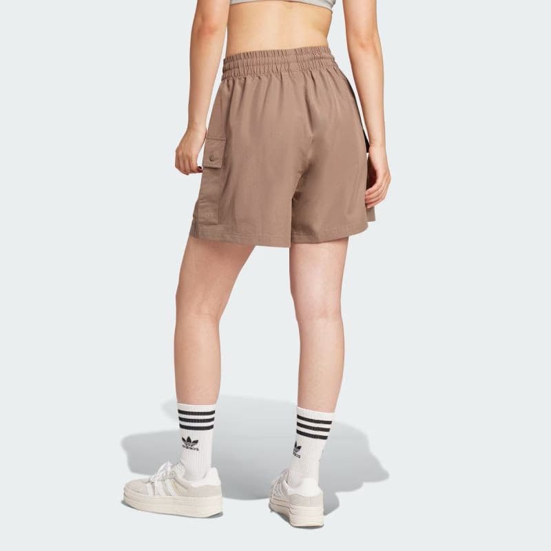 Dámske kraťasy ADIDAS ORIGINALS ESS C SHORTS-TRABRN 3