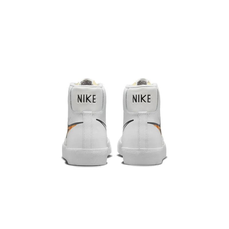 Pánska vychádzková obuv NIKE Blazer Mid 77 white bright mandarin medium ash black 5