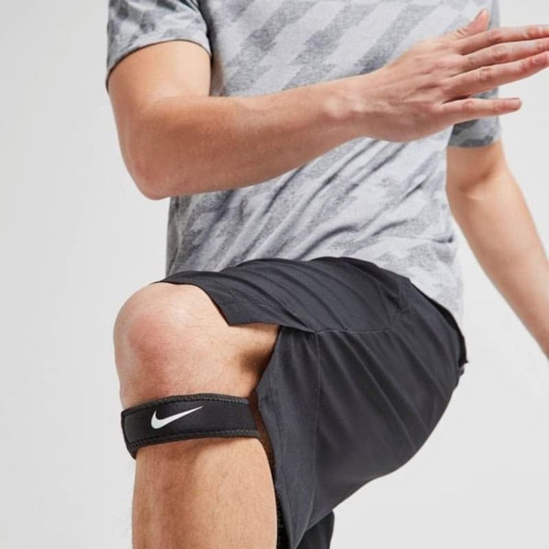 Fitness chránič NIKE PRO ELBOW BAND 3.0 BLACK WHITE 2
