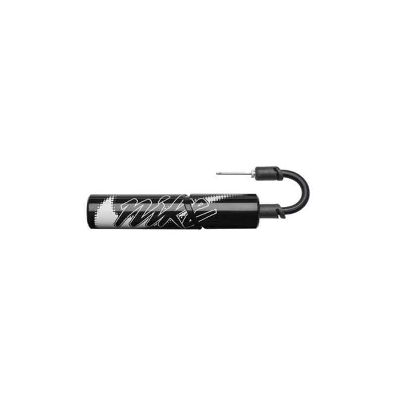 Pumpa NIKE ESSENTIAL BALL PUMP BLACK BLACK WHITE 1