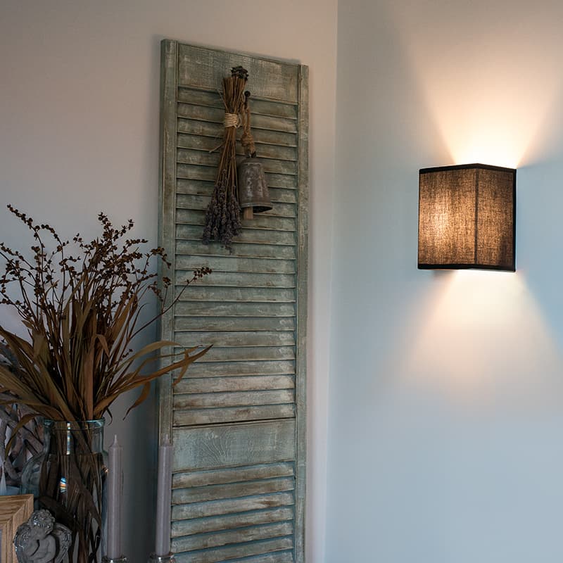 Rustikálna nástenná lampa čierna - Vete 1