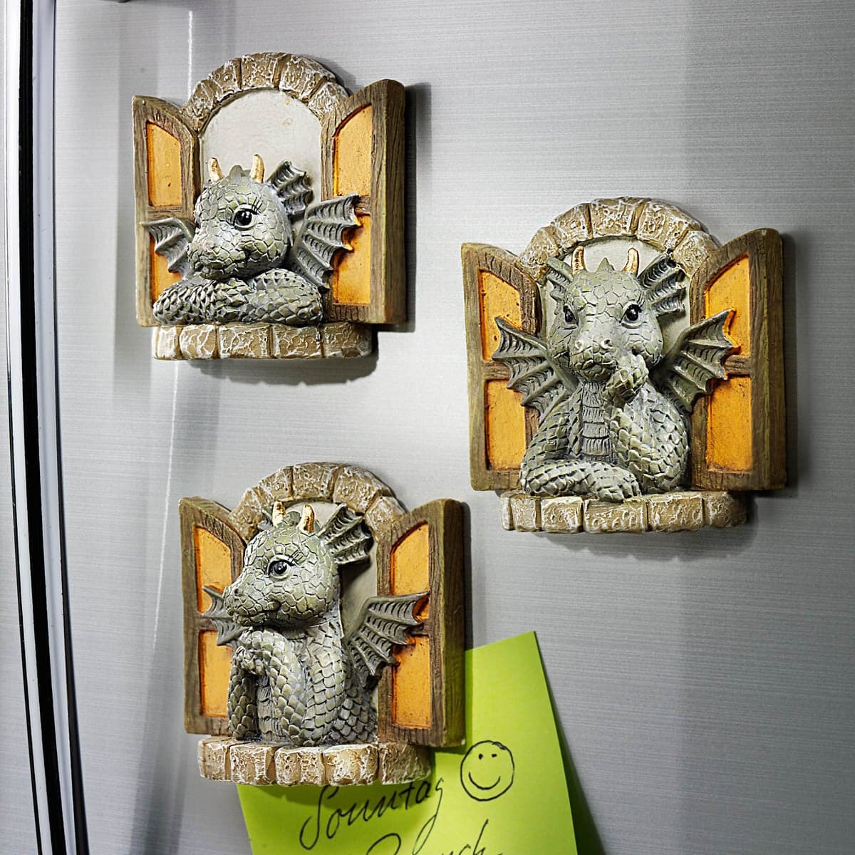 Magnety trio dráčikov 1