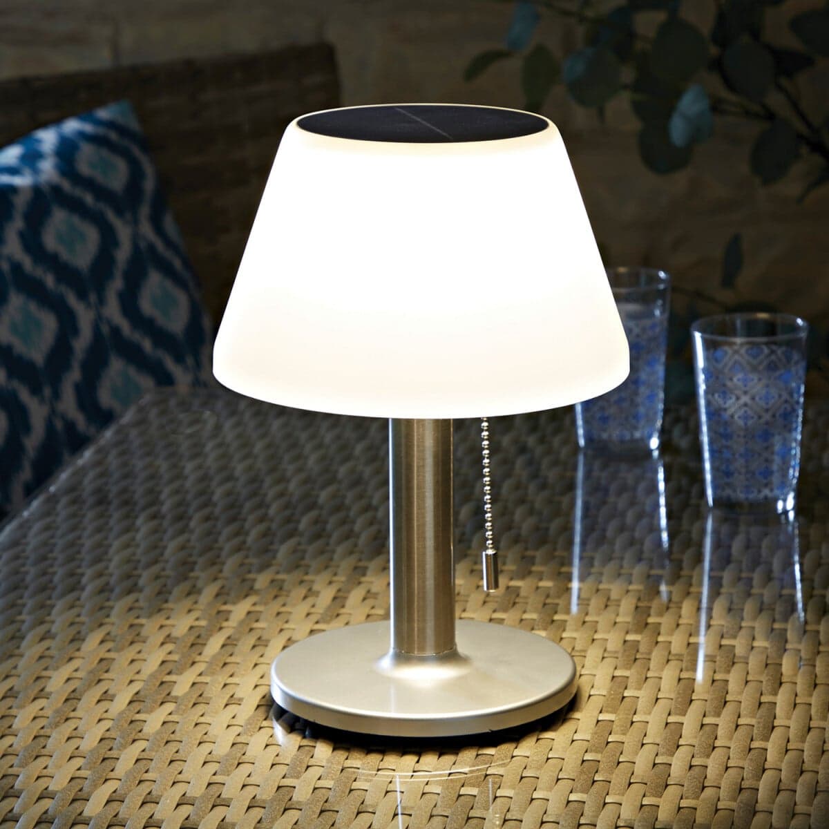 Stolová solárna lampa