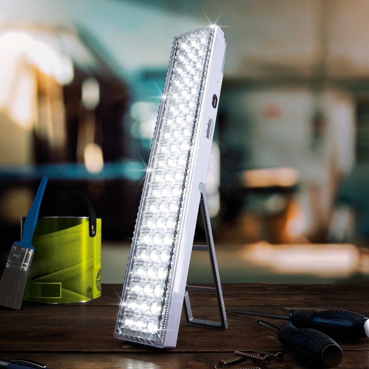 Dobíjacie LED svetlo 1